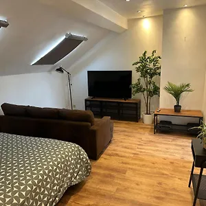 Immeuble Au Coeur De : Vivez L'experience Unique De La Rue Verbist Bélgica